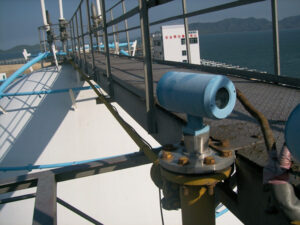 Guided wave radar level transmitter measuring hydrogenated liquefied ...
